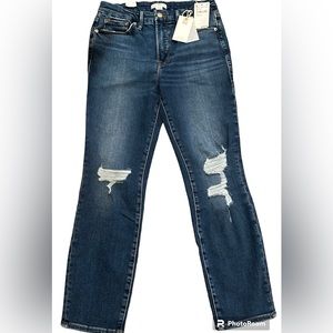 NWT Good American (Khloe Kardashian) Cropped Jeans.